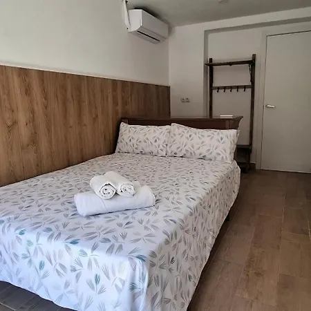 Casa La Ermita * Монтмеса